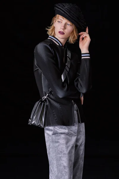 Look 3